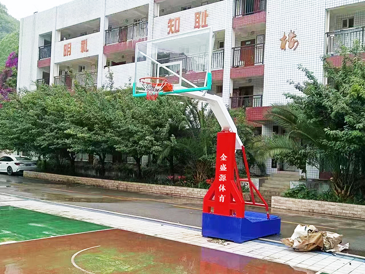 校园篮球架